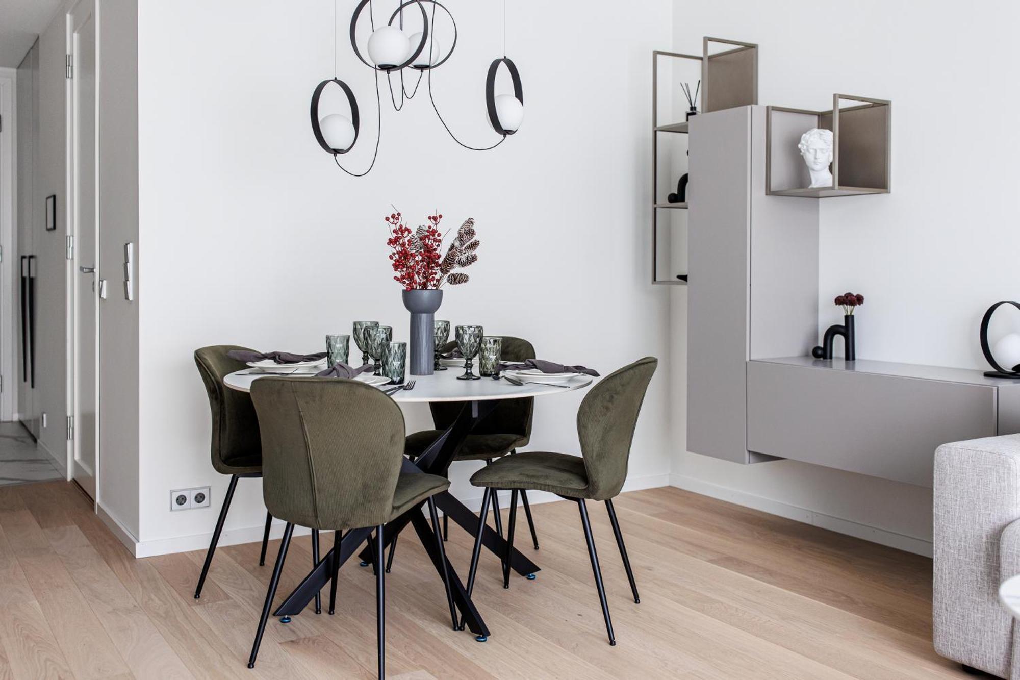 Lovely Noblessner Studio, Free Underground Parking! Apartment *